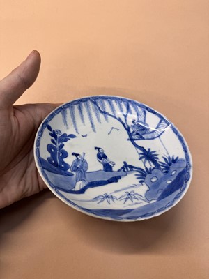 Lot 6 - A CHINESE BLUE AND WHITE 'ROMANCE OF THE WESTERN CHAMBER' DISH