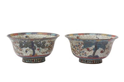 Lot 531 - A PAIR OF CHINESE CLOISONNE ENAMEL BOWLS