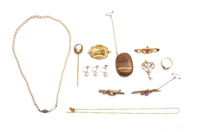 Lot 54 - A GROUP OF JEWELLERY