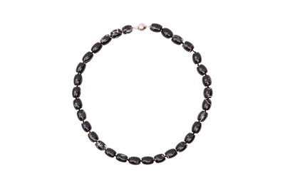 Lot 215 - λ A CHINESE BLACK CORAL NECKLACE