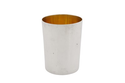 Lot 206 - A Nicholas II Russian 84 zolotnik (875 standard) silver beaker, Moscow circa 1895 by Karl Faberge