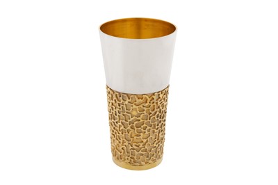 Lot 270 - An Elizabeth II modernist parcel gilt sterling silver beaker, London 1969 by Stuart Devlin (1931-2018)