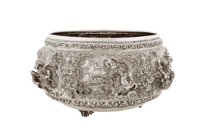 Lot 156 - A mid-20th century Thai unmarked silver bowl, Chiang Mai circa 1950