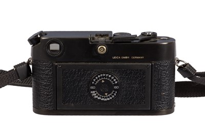 Lot 265 - A Leica M6 Rangefinder Camera Body