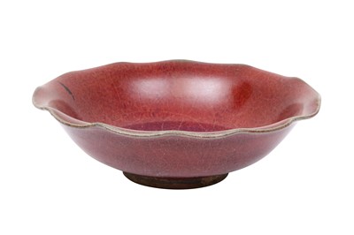 Lot 316 - A CHINESE JUN-TYPE RED-GLAZED FOLIATE BOWL