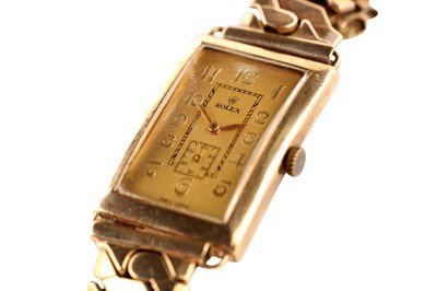 Lot 446 - VINTAGE ROLEX WRISTWATCH - 9K GOLD