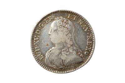 Lot 190 - FRANCE, LOUIS XV (1715 - 1774), 1728-E 1/2 ECU.