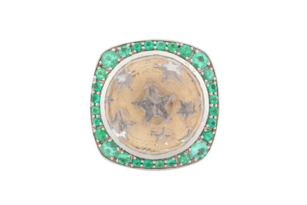 Lot 133 - A ROCK CRYSTAL AND EMERALD RING