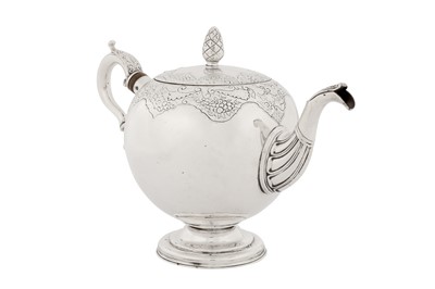 Lot 367 - A rare George II Scottish provincial silver teapot, Aberdeen circa 1735 by Alexander Forbes (active circa 1728-53)