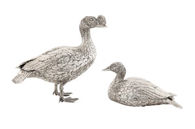 Lot 61 - A pair of contemporary Zimbabwean sterling silver models of knob-billed ducks, Harare 1998/ 1999 by Patrick Mavros