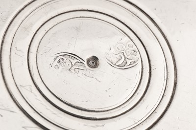 Lot 198 - An early 19th century Georgian parcel gilt silver wine ladle (hazarpesche), probably Tbilisi circa 183