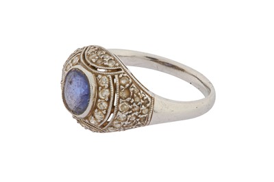 Lot 76 - A SAPPHIRE AND DIAMOND BOMBÉ RING