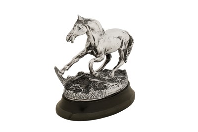 Lot 53 - An Elizabeth II sterling silver model of a horse, Sheffield 1977 by Franklin Mint