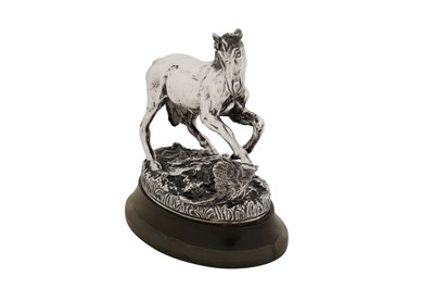 Lot 53 - An Elizabeth II sterling silver model of a horse, Sheffield 1977 by Franklin Mint