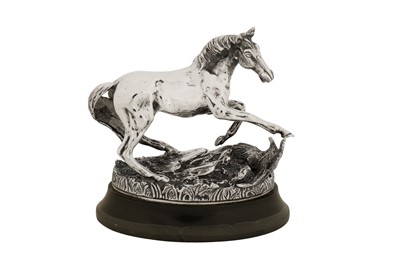 Lot 53 - An Elizabeth II sterling silver model of a horse, Sheffield 1977 by Franklin Mint
