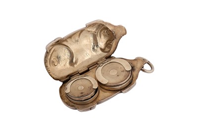 Lot 33 - An early 20th century German sterling silver sovereign case, import marks for London 1905 by Robert Friederich