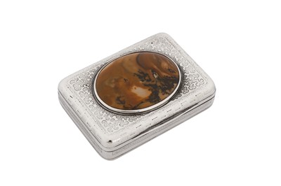Lot 3 - A George III sterling silver and mocha stone snuff box, London 1805 by Thomas Phipps and Edward Robinson