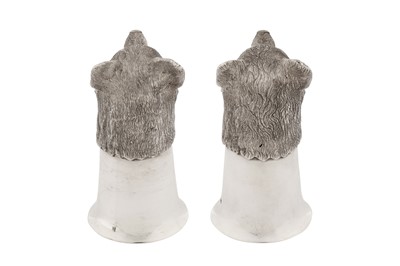 Lot 65 - A pair of late 20th century Irish sterling silver stirrup cups, Dublin 1972 by Royal Irish