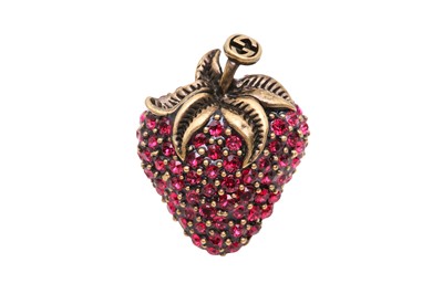 Lot 24 - Gucci Hot Pink Strawberry Crystal Ring - Size S