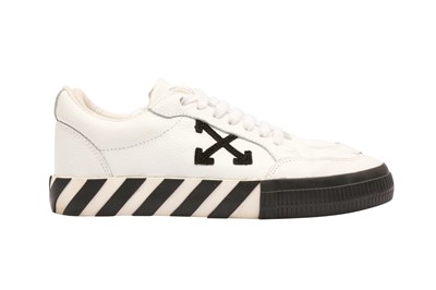 Lot 507 - Off White Monochrome Vulcanized Low Top Sneaker - Size 39