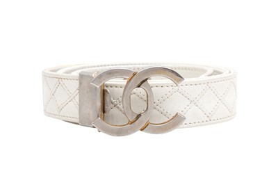 Lot 529 - Chanel White CC Turnlock Quilted Belt - Size 80