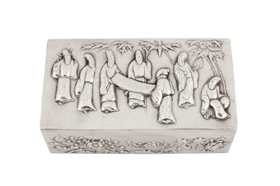 Lot 259 - An early 20th century Chinese export silver cigarette box, Shanghai circa 1910, marked He Guo, retailed by Wang Hing