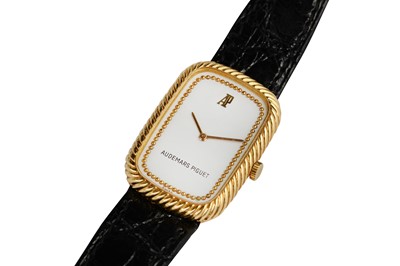 Lot 476 - AUDEMARS PIGUET DRESS WATCH - 18K GOLD