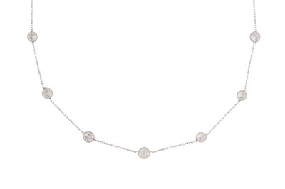 Lot 252 - A DIAMOND NECKLACE