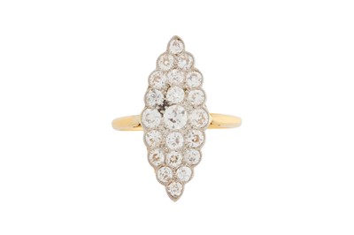 Lot 68 - A DIAMOND MARQUISE-SHAPED RING