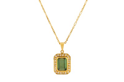 Lot 230 - A TOURMALINE AND DIAMOND PENDANT NECKLACE