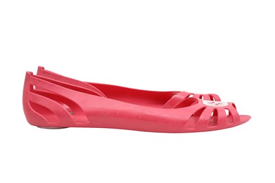 Lot 26 - Gucci Pink GG Flat Jelly Sandal - Size 39