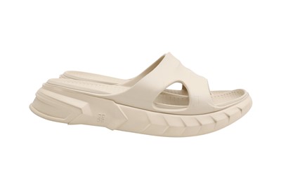 Lot 309 - Givenchy Men's Beige Marshmellow Slide Sandal - Size 41