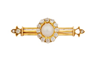 Lot 27 - A PEARL AND DIAMOND BROOCH