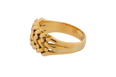 Lot 150 - A ROPE TWIST RING