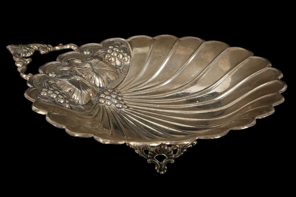 Lot 333 - A fine antique continental .830 Silver butter...