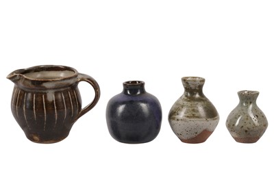 Lot 64 - A GROUP OF FOUR STUDIO POTTERY ITEMS