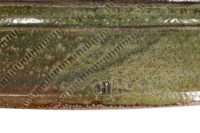 Lot 197 - BRITISH STUDIO POTTERY