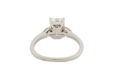 Lot 303 - VAN CLEEF & ARPELS Ι A THREE-STONE DIAMOND RING