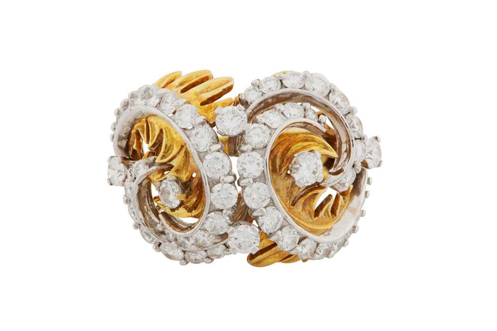 Lot 182 - ASPREY Ι A GOLD AND DIAMOND RING, CIRCA 1975