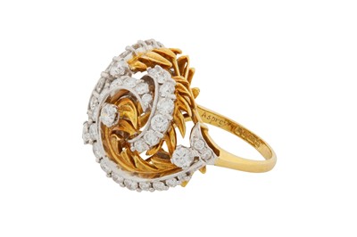 Lot 182 - ASPREY Ι A GOLD AND DIAMOND RING, CIRCA 1975