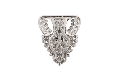 Lot 69 - A DIAMOND CLIP BROOCH, EARLY 20TH CENTURY