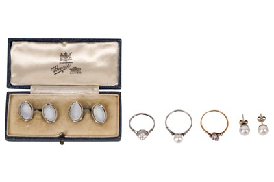 Lot 57 - A COLLECTION OF JEWELLERY