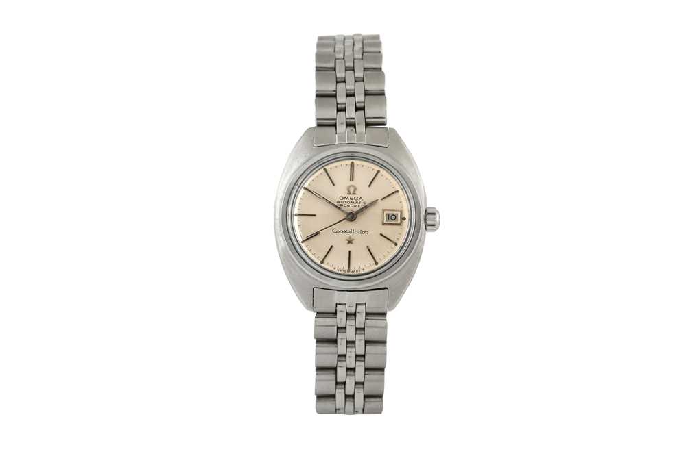 Lot 487 - OMEGA CONSTELLATION CHRONOMETER BRACELET WATCH