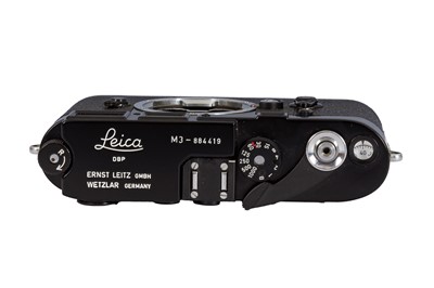 Lot 111 - A Leica M3 DS Rangefinder Camera Body