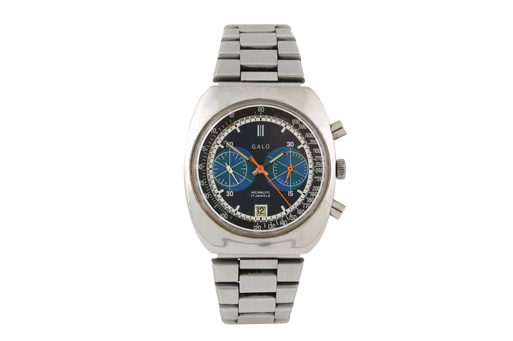 Lot 421 - GALO CHRONOGRAPH BRACELET WATCH