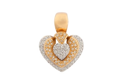 Lot 250 - A DIAMOND HEART PENDANT