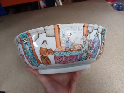 Lot 150 - A CHINESE FAMILLE-ROSE 'FIGURATIVE' BOWL