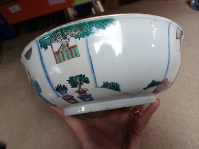 Lot 150 - A CHINESE FAMILLE-ROSE 'FIGURATIVE' BOWL