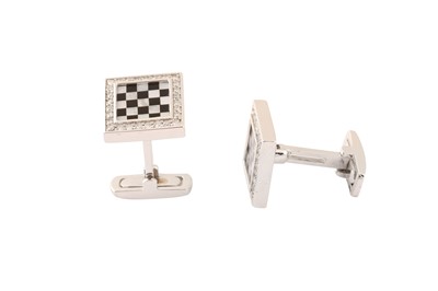 Lot 511 - A PAIR OF DIAMOND CHECKERBOARD CUFFLINKS