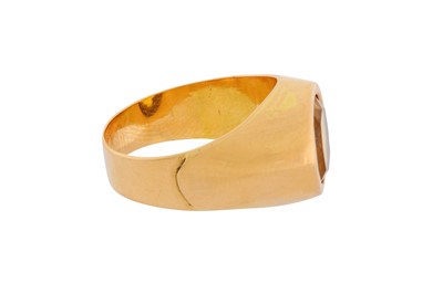 Lot 142 - A CITRINE RING